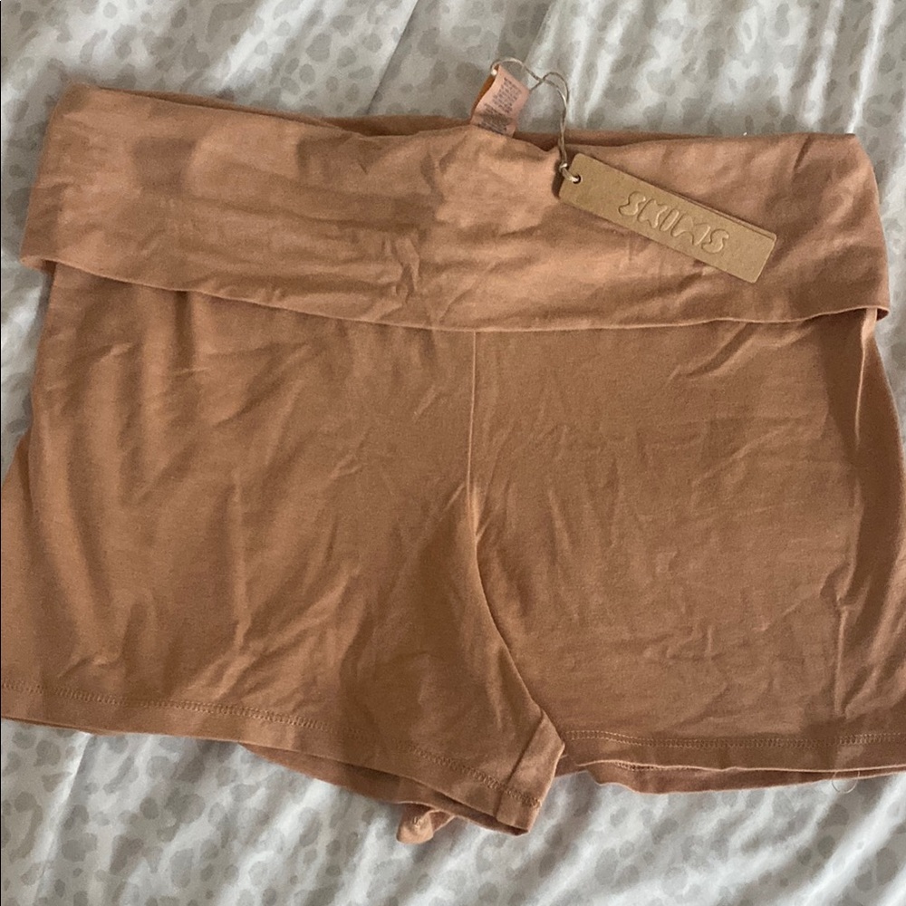 SKIMS nude fold over short